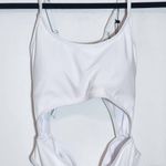 Meyeeka White One Photo 2