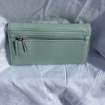 Source Unknown Green Wallet with Infinity Clasp Photo 14