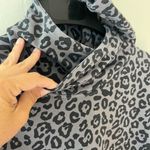 Sundays Sz M Grey Cropped Pullover Sweatshirt Hoodie Animal Print Photo 1