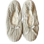 JOYSYUN Waffle Slippers Faux Fur Lined Bow Detail Cozy Slip On L Travel Home White Size 9 Photo 1