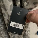 Lucky Brand  cheetah heart print V-neck long sleeve T-shirt women’s 2X gray NEW Photo 3