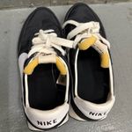 Nike Waffle TrainerCrimson Sneakers Womens Shoes Size 6.5Y Photo 4