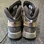 Vasque hiking boots Size 8 Photo 2
