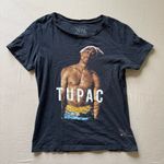 tupac. Graphic Tee Photo 0