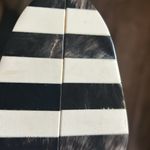 Black and white stripe Women’s hard sided hand clutch Photo 10