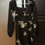 Forever 21 Black dress with floral accents Photo 5
