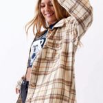 PacSun 🛍️ LA Hearts  Ivory Oversized Plaid Button Up Shacket Shirt Jacket Sz M/L Photo 1