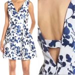 Betsey Johnson  Floral Jacquard Dress Size 8 White Blue‎ Metallic Flower Print Photo 1