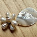 Freshwater Pearl Flower Mother of Pearl Teardrop Necklace Photo 2