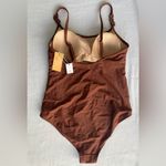 Kona Sol Brown Chain‎ Link Medium Coverage Sew In Cups One Piece Swimsuit
Size L (12-14) Photo 7