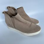 Blondo  Tan Suede Leather‎ Pull On Wedge Shoe Bootie Women's Size 7.5 Casual Photo 0