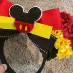 Disney ’s Classic Mickey Mouse Themed Minnie Ears Photo 3