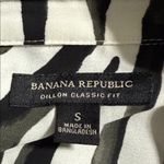 Banana Republic  Dillon classic fit size small zebra print button up long sleeve Photo 6