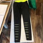 Under Armour , cold gear, women’s size small,‎ full length fitted leggings Photo 3