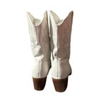 Women's western white cowboy ankle boots Size 8.5 Photo 3
