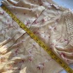 Hope &Harlow Hope & Harlow blouse high/low tie at bottom lace insert sleeves Size medium NWT Photo 4