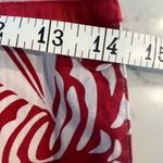 Vineyard Vines , reversible skirt, Red and White Floral Mini Skirt Size 2 Photo 3