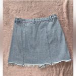 Le lis Women’s Denim Asymmetrical Raw Hem Button Skirt Blue Size M NWT Photo 5