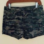 Vanilla Star Jeans Vanilla Rose Mid Rise camo color summer short. Size: 11 Photo 1