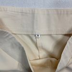 Elegant Cream Wide Photo 4