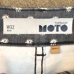 Topshop  Moto Daisies‎ Shorts Photo 3