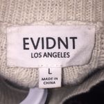 Evidnt Cream White  Los Angeles Cropped Sweater Size Large Photo 7