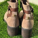 Michael Kors  Fawn  Leather Ankle Boot Size 8M Photo 5