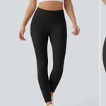 Halara  Black Leggings with Side Pocket Photo 2