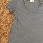 BP  blue v-neck t shirt Photo 2