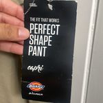 Dickies  women’s perfect shape Khaki capris, new size 16 Photo 3