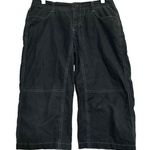 Kuhl  Dry Stretch Capri Cargo Shorts Mid Floral Belt Line Flat Front Black 6 31" Photo 0