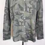 BKE // THE BUCKLE Women’s Green Camo Waffle Knit Button Up Top Medium Photo 2