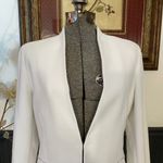 Alice + Olivia  Classics Jerri Collarless White Blazer Minimal Office- Sz 10 🧡🎀 Photo 4