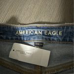 American Eagle  Mom‎ High Rise Light Wash Rolled Hem Short Shorts Size 4 NEW Photo 3