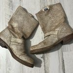 Frye  Veronica Short Boot Leather Slip on Boots Size 6 Photo 4