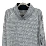 Under Armour  Women's Size 2X Striped Cowl Neck Long Sleeve Athletic Pullover Photo 2