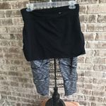 Athleta  Skirted 2 In 1 Athletic Electric Placid Leggings Small Black Yog… Photo 3