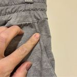 Vuori Womens Performance Camo Gray Joggers - Size Small Photo 8