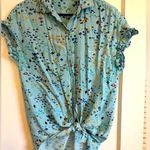 Beach lunch lounge button down blouse Photo 0