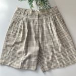 Bette & Court dress shorts. Size 10. Plaid. Pockets at sides and back Black Photo 0