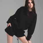 SKIMS  Cotton Fleece Classic Crewneck in Onyx, Size Medium Photo 1