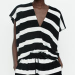 ZARA  Striped Knit V-Neck Relaxed Sweater Black/White‎ Small Photo 0