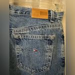Tommy Hilfiger Vintage High-waisted  Jean Skirt, size 4, medium wash preowned Photo 4