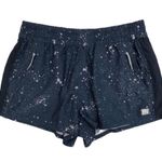 Vuori Dash 3" Shorts in Ink Splatter (dark blue/ grey)
Size XS Photo 2