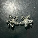 Vintage 1" Sarah Coventry Signed Silver Tone Leaf Clip Photo 3