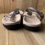 Vionic  Lizbeth Metallic Silver Thong Sandal Comfort Orthopedic Sz 9 arch support Photo 2