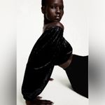 ZARA Black Velvet Off Shoulder Puff Sleeve Crop Top Blouse Size Small NWT Photo 2