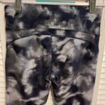 Marika Sport  Leggings Cropped Athletic Yoga Black Grey Tie Dye Large 12 14 Photo 4