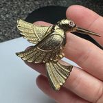 Avon Hummingbird Gold Tone Bird Red Rhinestone Brooch Pin Signed NWOT Photo 1