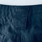 Patagonia  Women Crop Capri Black Pants Hiking nylon blend 4 Photo 3